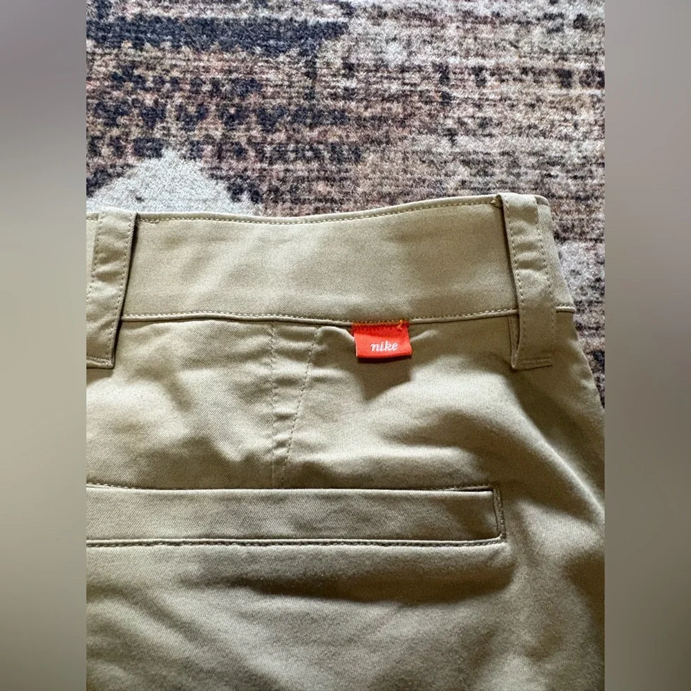 Nike Men's Dri-FIT UV Slim-Fit Chino Golf Pants Parachute Beige 35x32